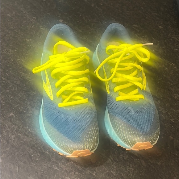 Men’s Blue and Yellow Brooks  Athletic Shoes - Picture 2 of 7